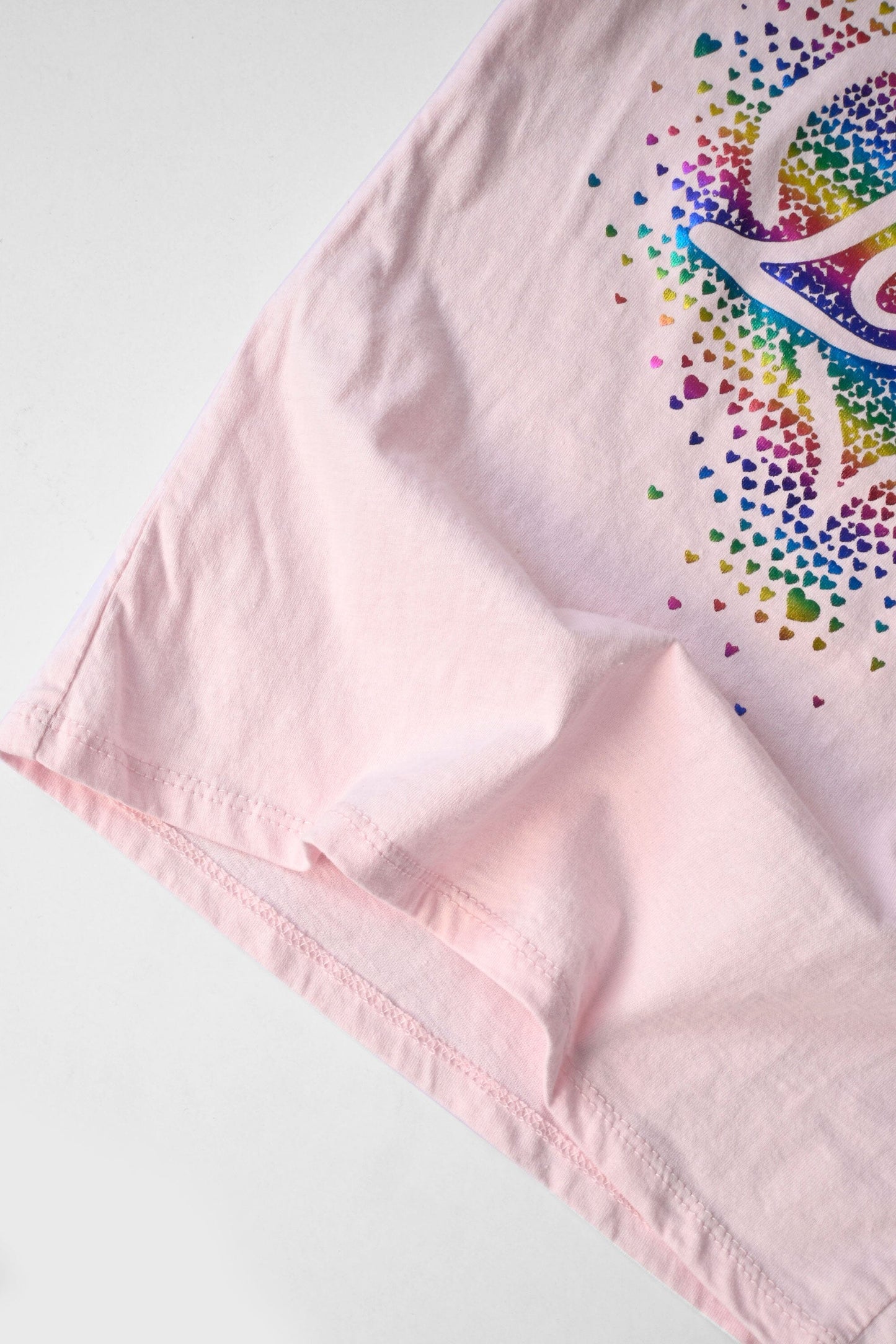 Le Printemps Girl's Rainbow Heart Love Printed Minor Fault Tee Shirt