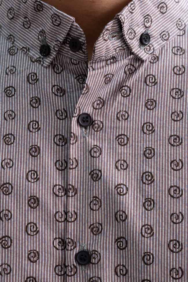 Gravity Men's Printed Button Down Casual Shirt