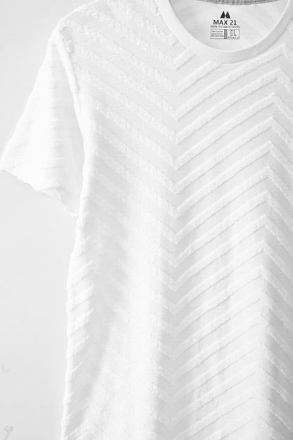 Max 21 Women's Wels Design Short Sleeve Tee Shirt