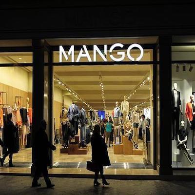 elo merchandise at Mango Store in Barcelona