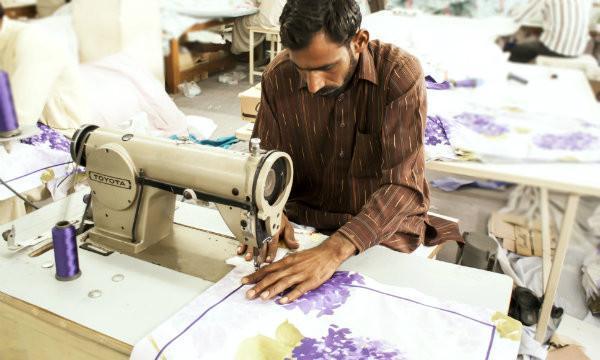 How Bed Sheets Are Made?