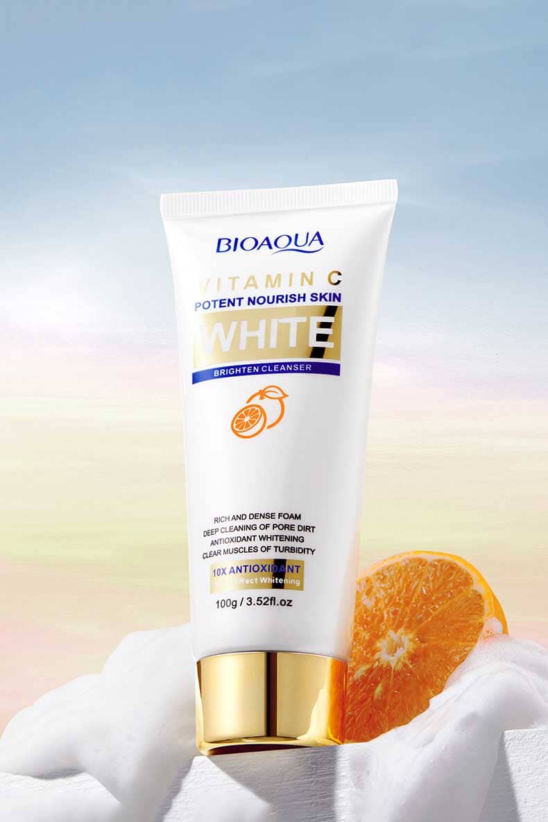 Bioaqua Vitamin C White Brighten Oil Control Deep Cleanser