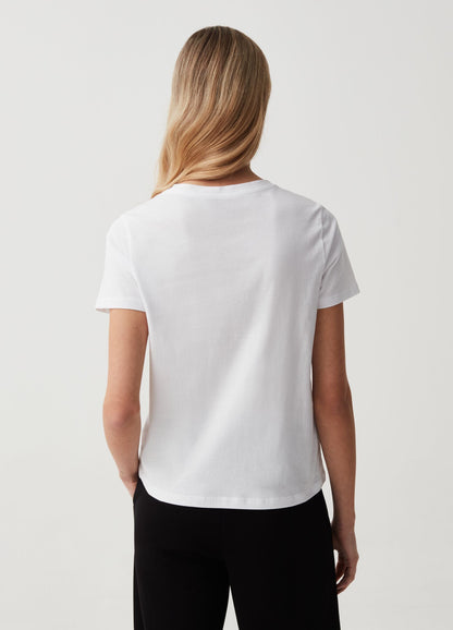 Berydale's Signature Comfort: Women's Premium Cotton Blend V-Neck Tee Women's Tee Shirt Image 