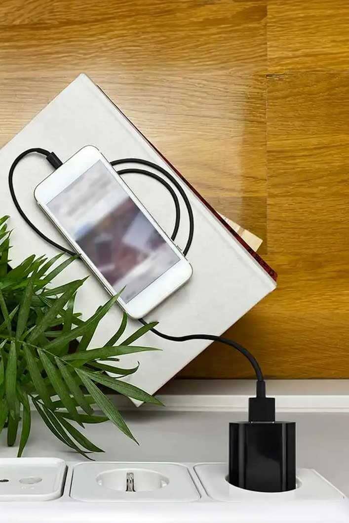 4-G Smart Fast Charging Adapter