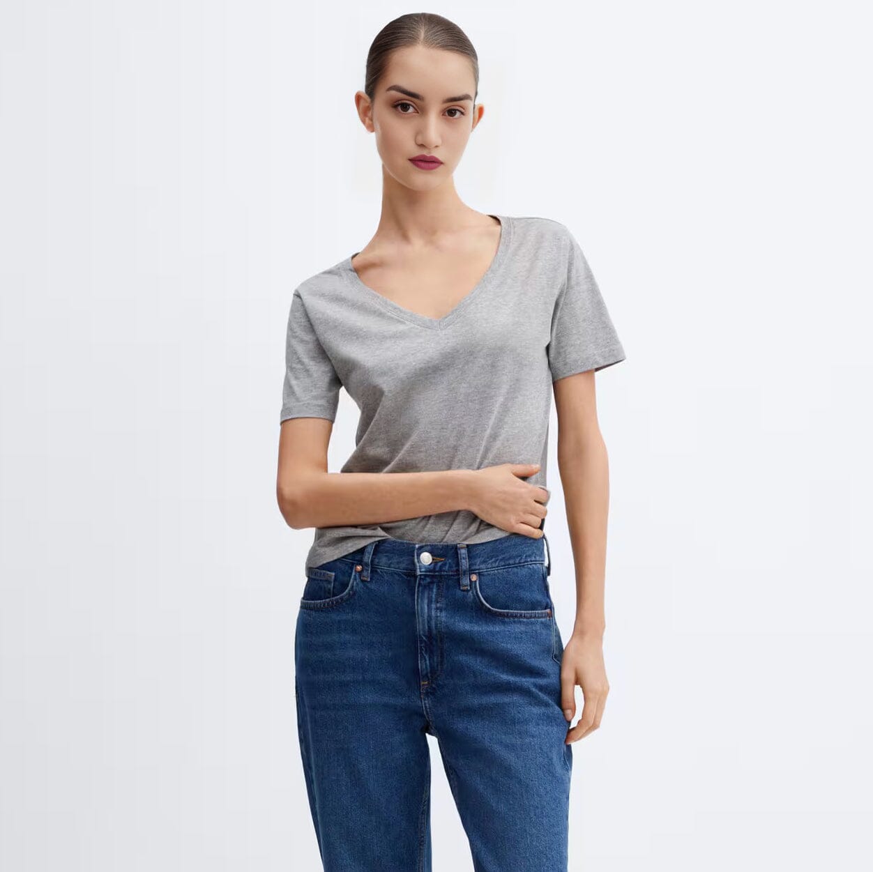 Berydale's Signature Comfort: Women's Premium Cotton Blend V-Neck Tee Women's Tee Shirt Image Grey XS 