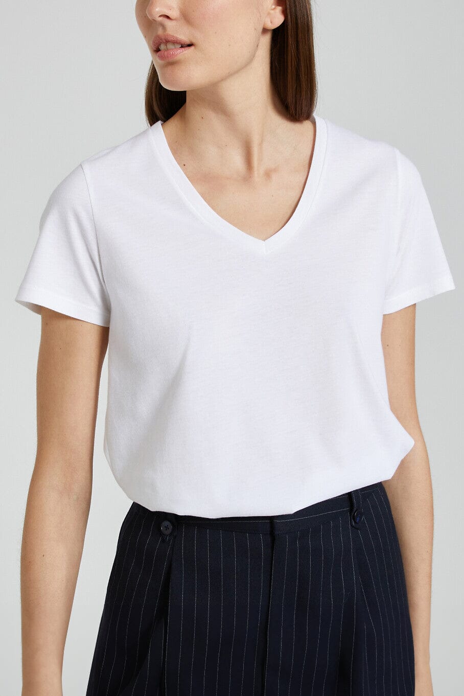 Berydale's Signature Comfort: Women's Premium Cotton Blend V-Neck Tee Women's Tee Shirt Image 