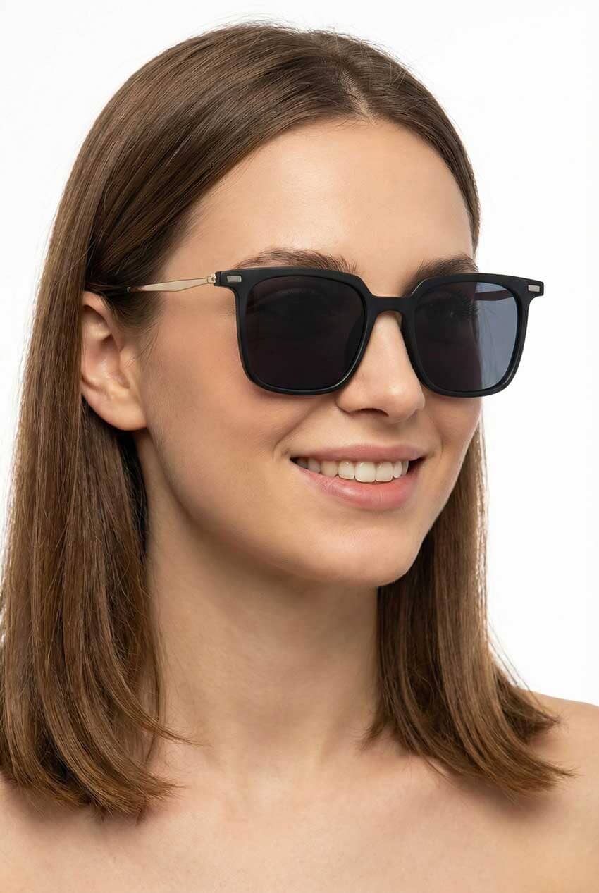 Unisex UV Protection Wayfarer Sunglasses