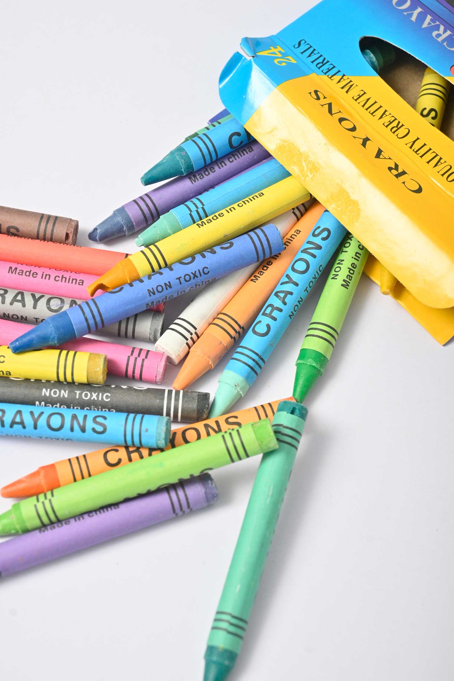 Kid's Premium Colors Crayons - Pack Of 24