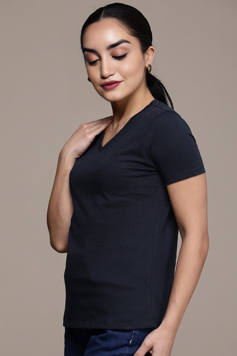 Berydale's Signature Comfort: Women's Premium Cotton Blend V-Neck Tee Women's Tee Shirt Image 