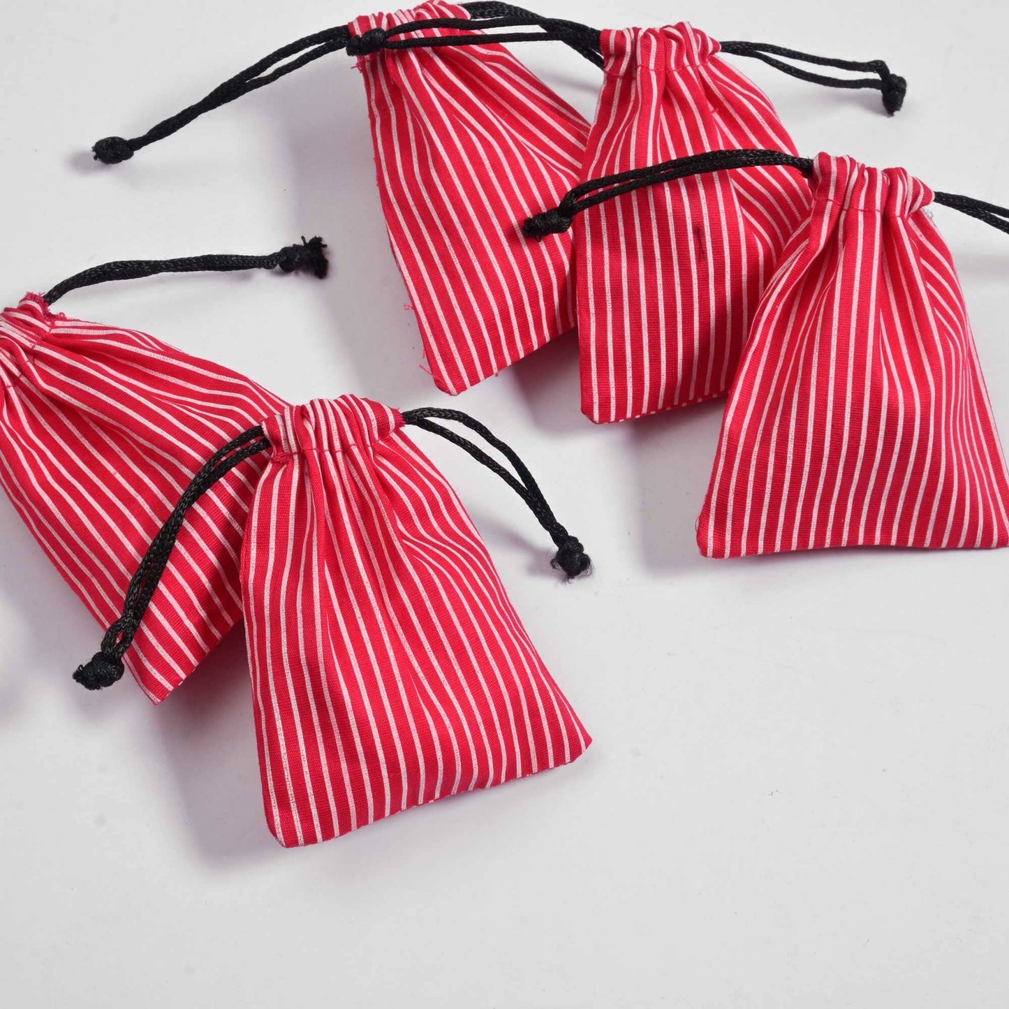 Pack of Five Compact, Versatile & Eco-Friendly Drawstring Pouches. Made-with-waste Gift Bag Polo Republica Magenta 