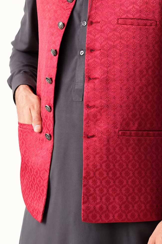 T2 Club Men's Textured Waistcoat