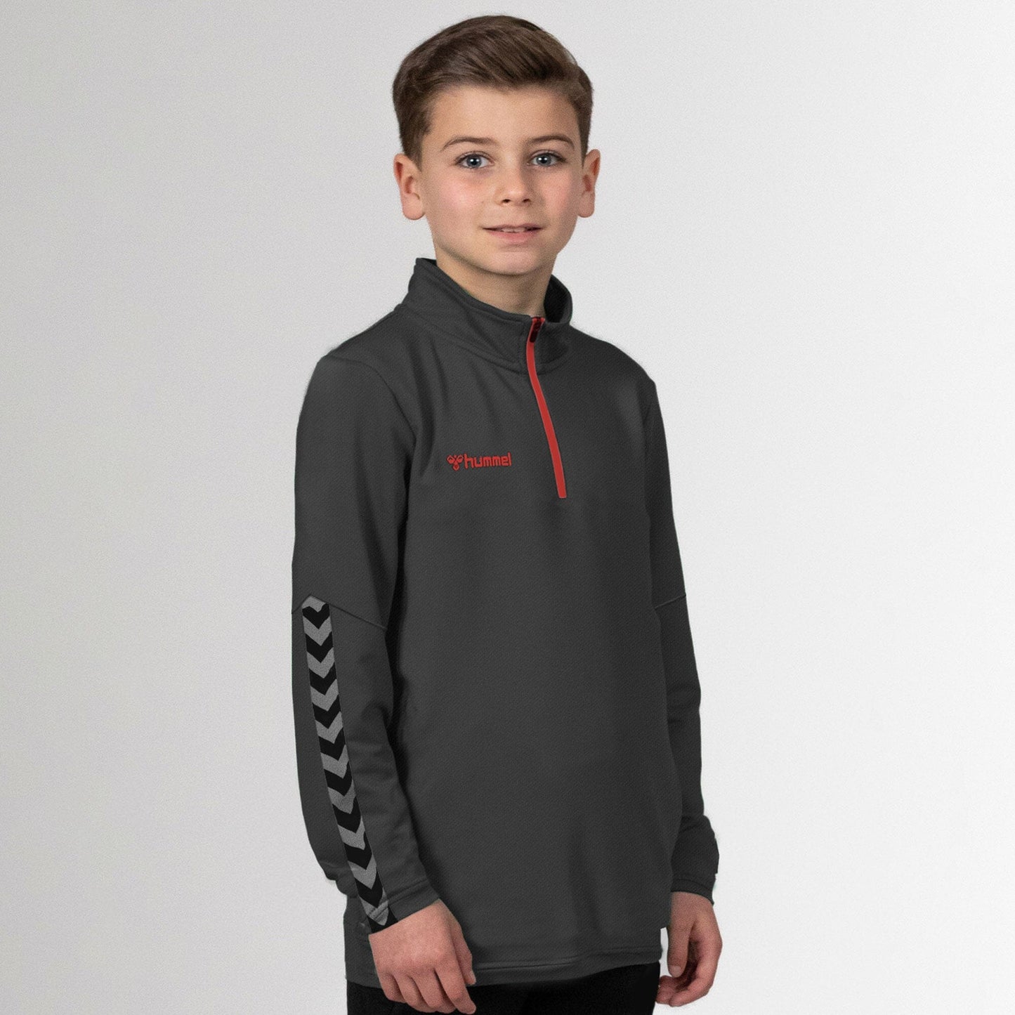 Hummel Boy's Arrow Arm Printed Quarter Zipper Sports Sweat Shirt Boy's Sweat Shirt HAS Apparel Graphite 4 Years 