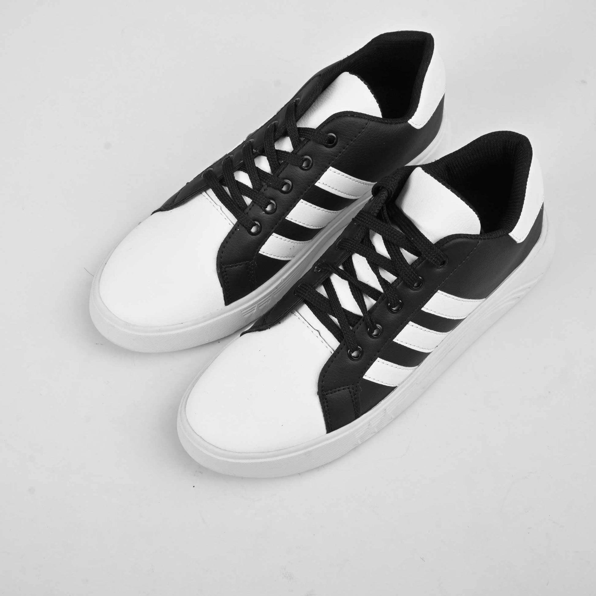 Black Camel Men's Contrast Design Sneaker Shoes Men's Shoes Hamza Traders Black & White EUR 39 