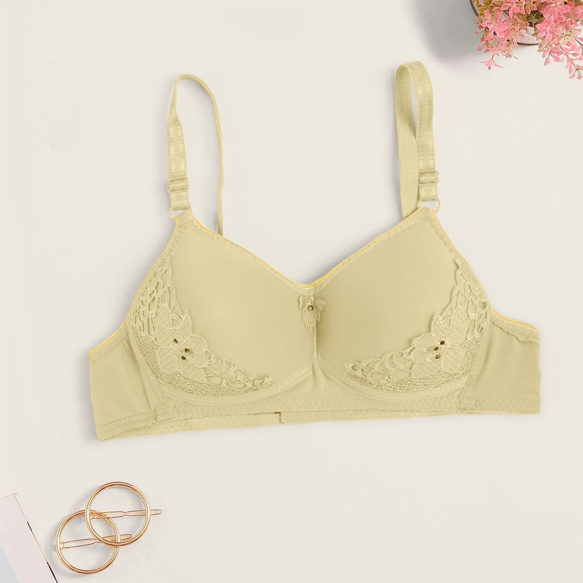 Women's Floral Lace Design Stretched Padded Bra Women's Lingerie CPUS Cream 30 