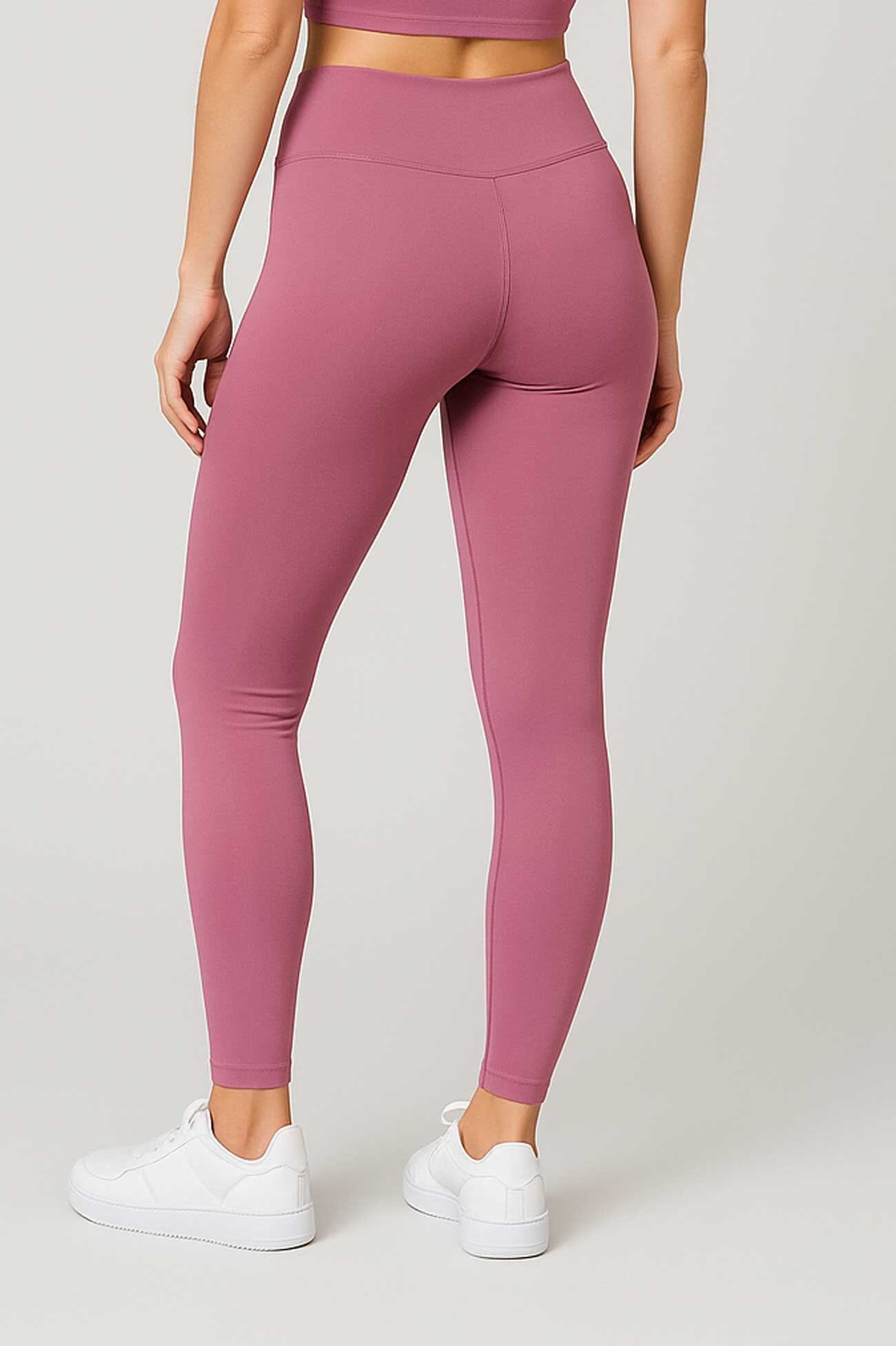 USQUARED Women's Activewear Twin Set