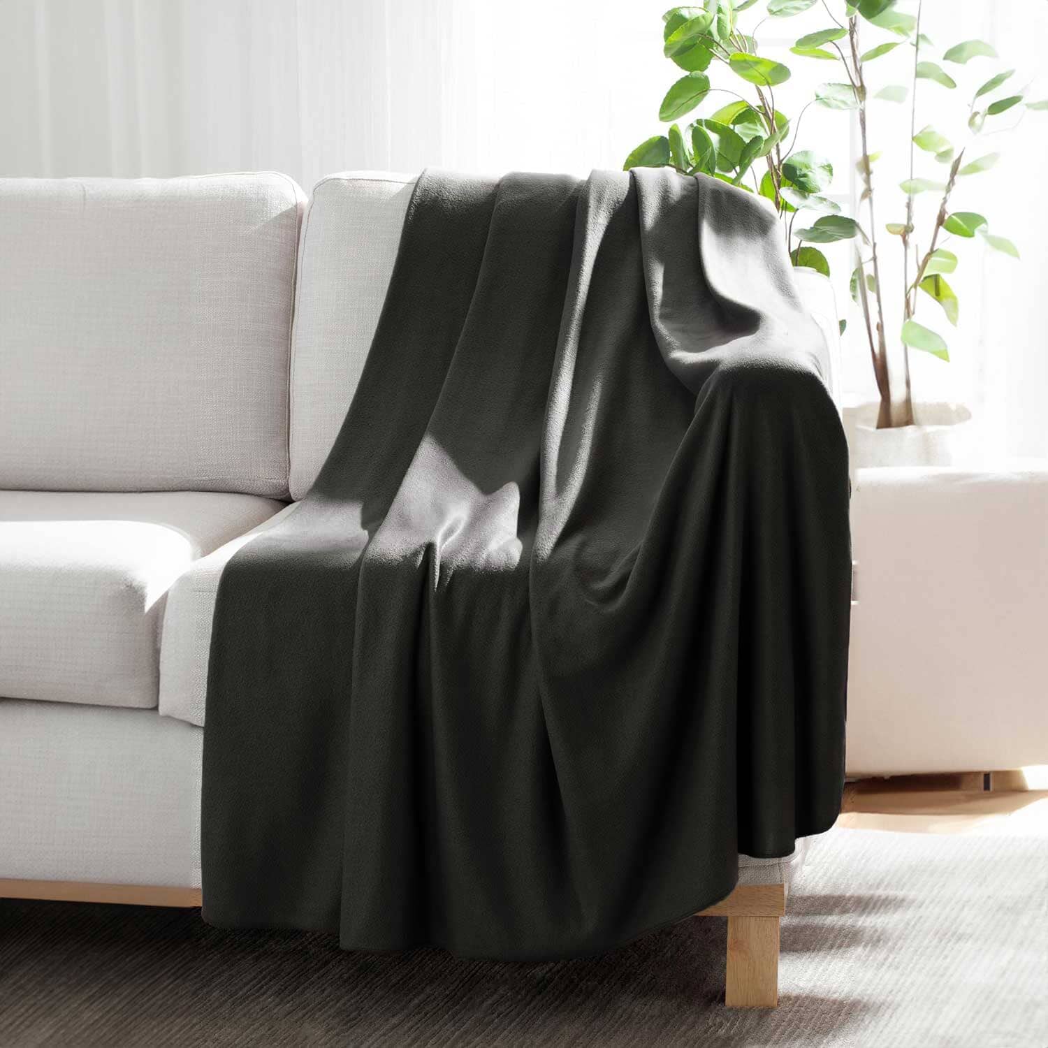 Polo Republica Polar Fleece Home and Travel Blanket Blanket Image 