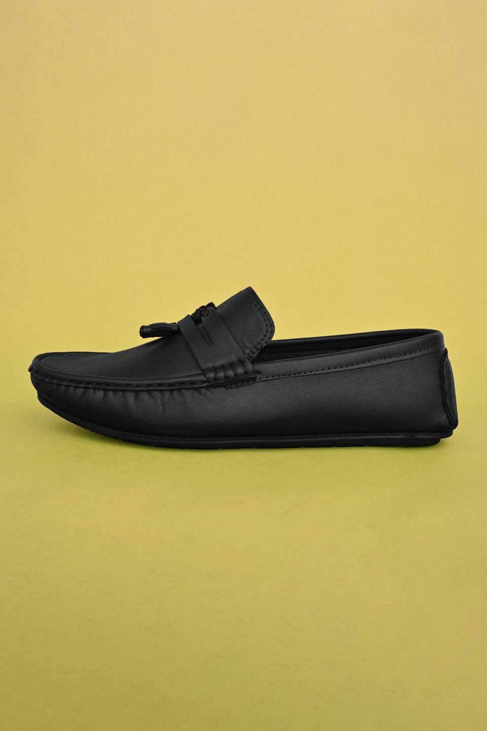 Men's Tassel Design Loafer Shoes - Main Image