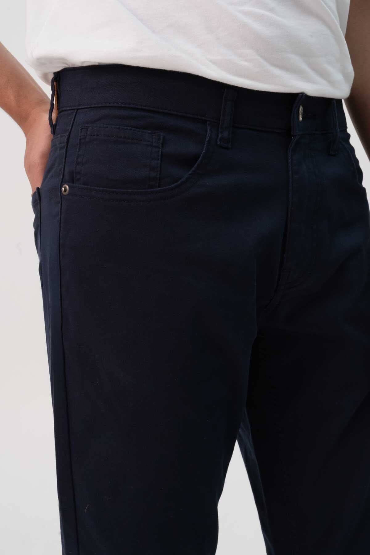 F21 Men's Straight Fit Cotton Pants