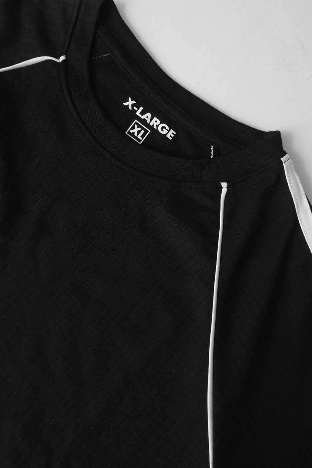 Men's Contrast Striped Raglan Sleeve Tee Shirt