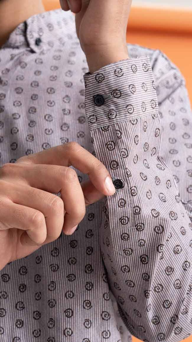 Gravity Men's Printed Button Down Casual Shirt