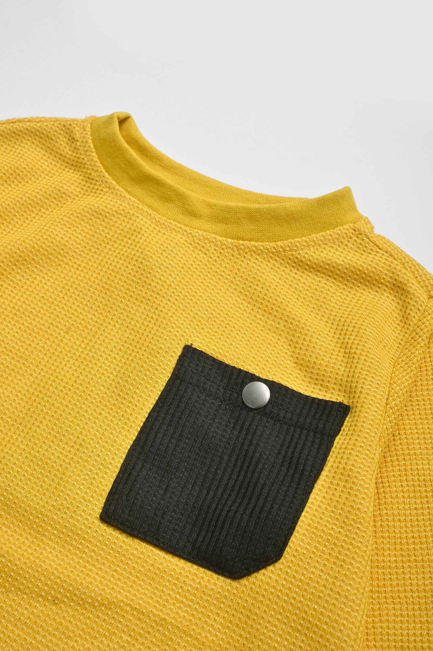 Kid's Contrast Pocket Style Long Sleeve Thermal Sweat Shirt Kid's Sweat Shirt Syed Adeel Zafar 