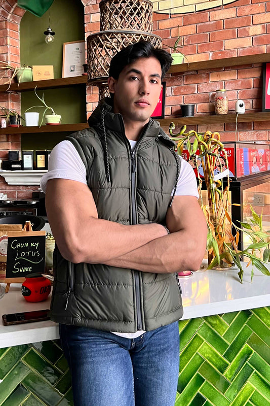 Men's Detachable Hood Puffer Gilet