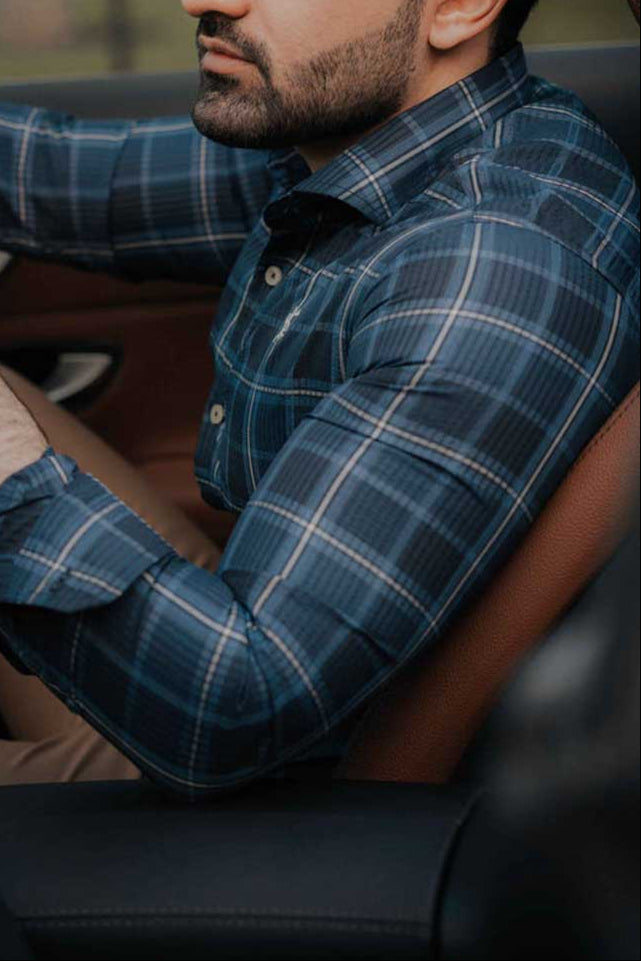 Espada Men's Checkered Casual Shirt