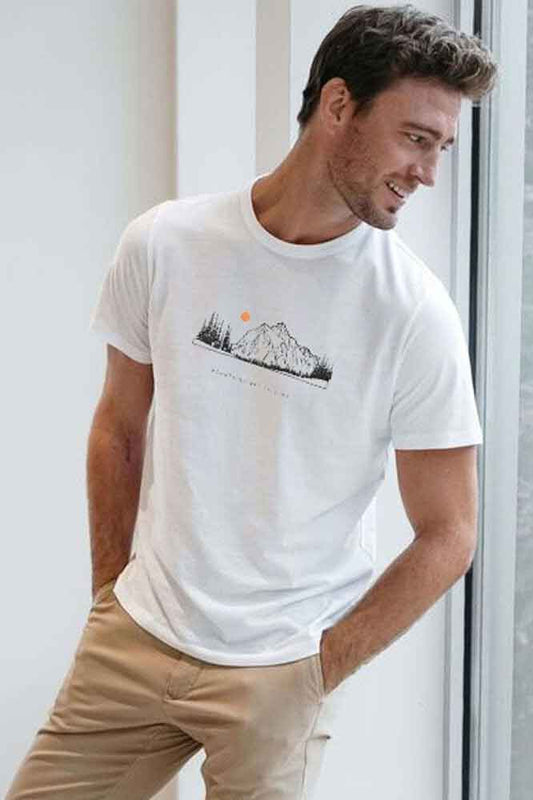 Polo Republica Men's Mountains Are Calling Printed Crew Neck Tee Shirt