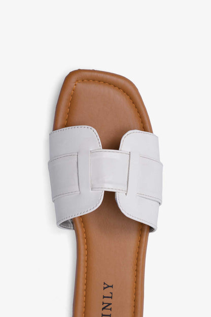 Stinly Women’s Contrast H-Strap Flat Chappal