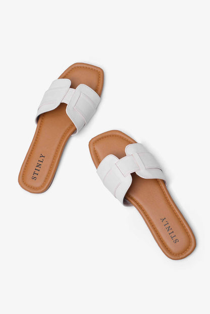 Stinly Women’s Contrast H-Strap Flat Chappal