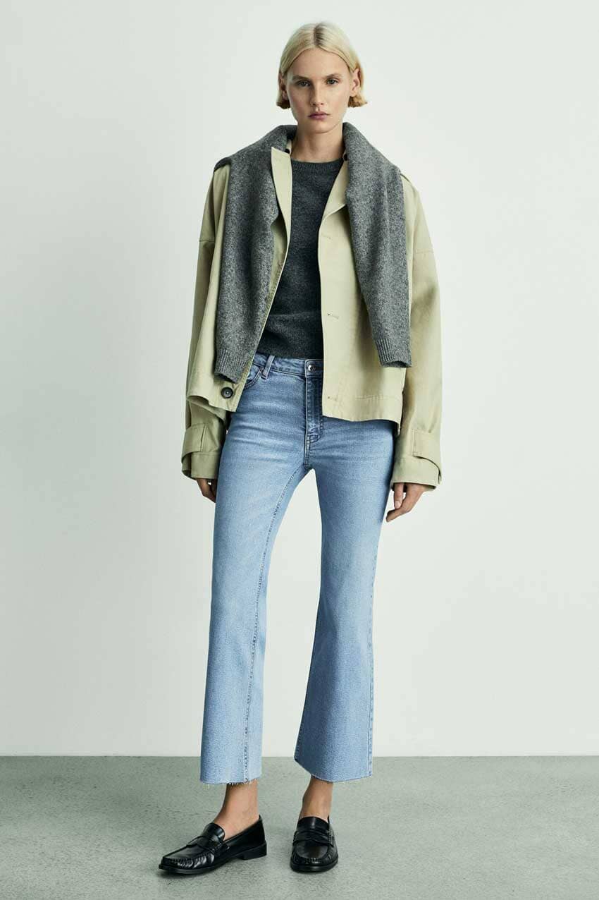 Cut Label Women's Flared Cropped Jeans