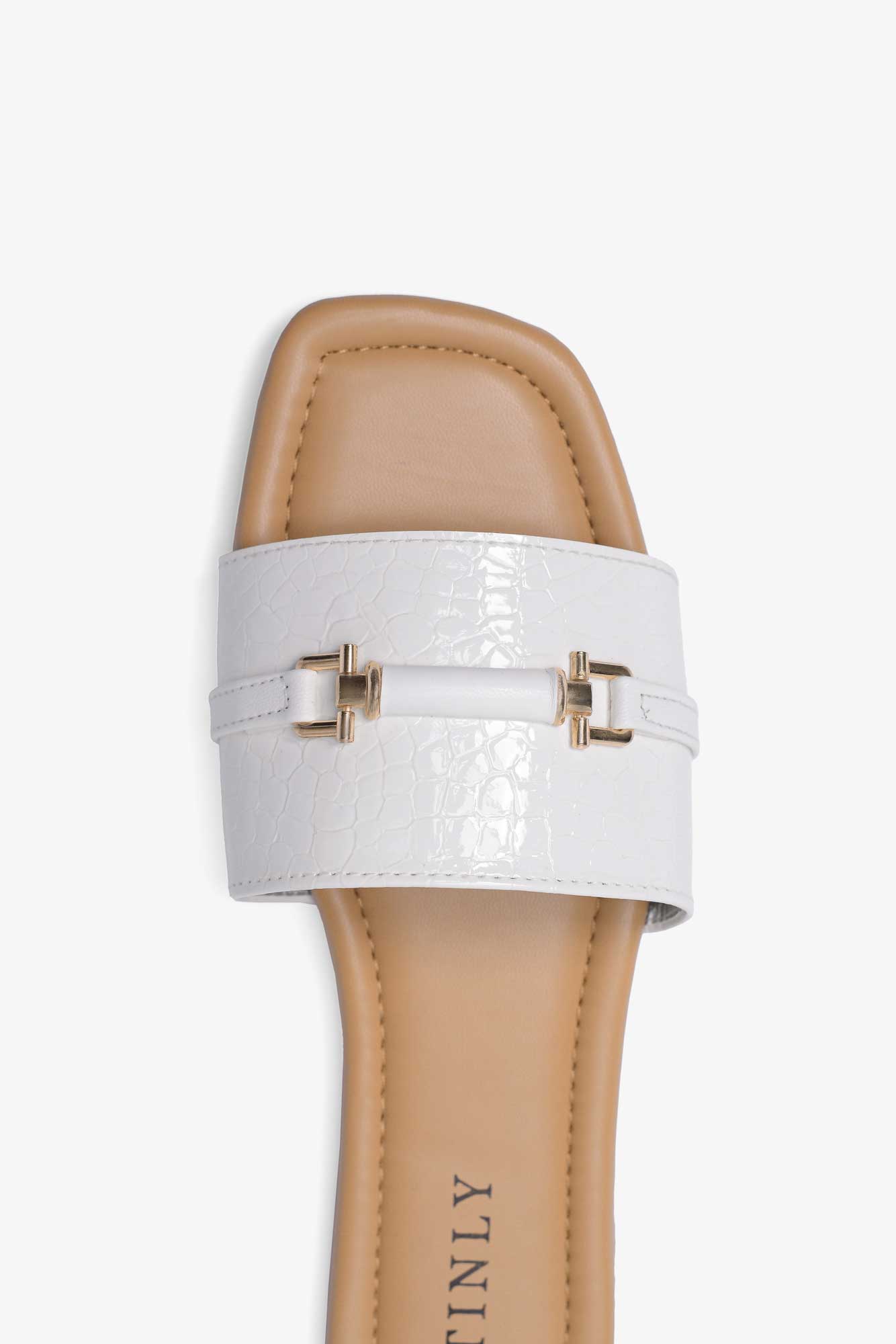 Stinly Women’s Crocodile Textured Flat Chappal