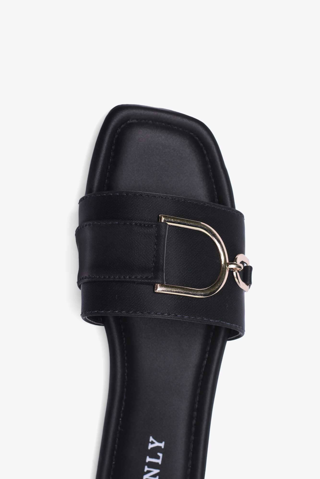 Stinly Women’s Golden Buckle Flat Chappal