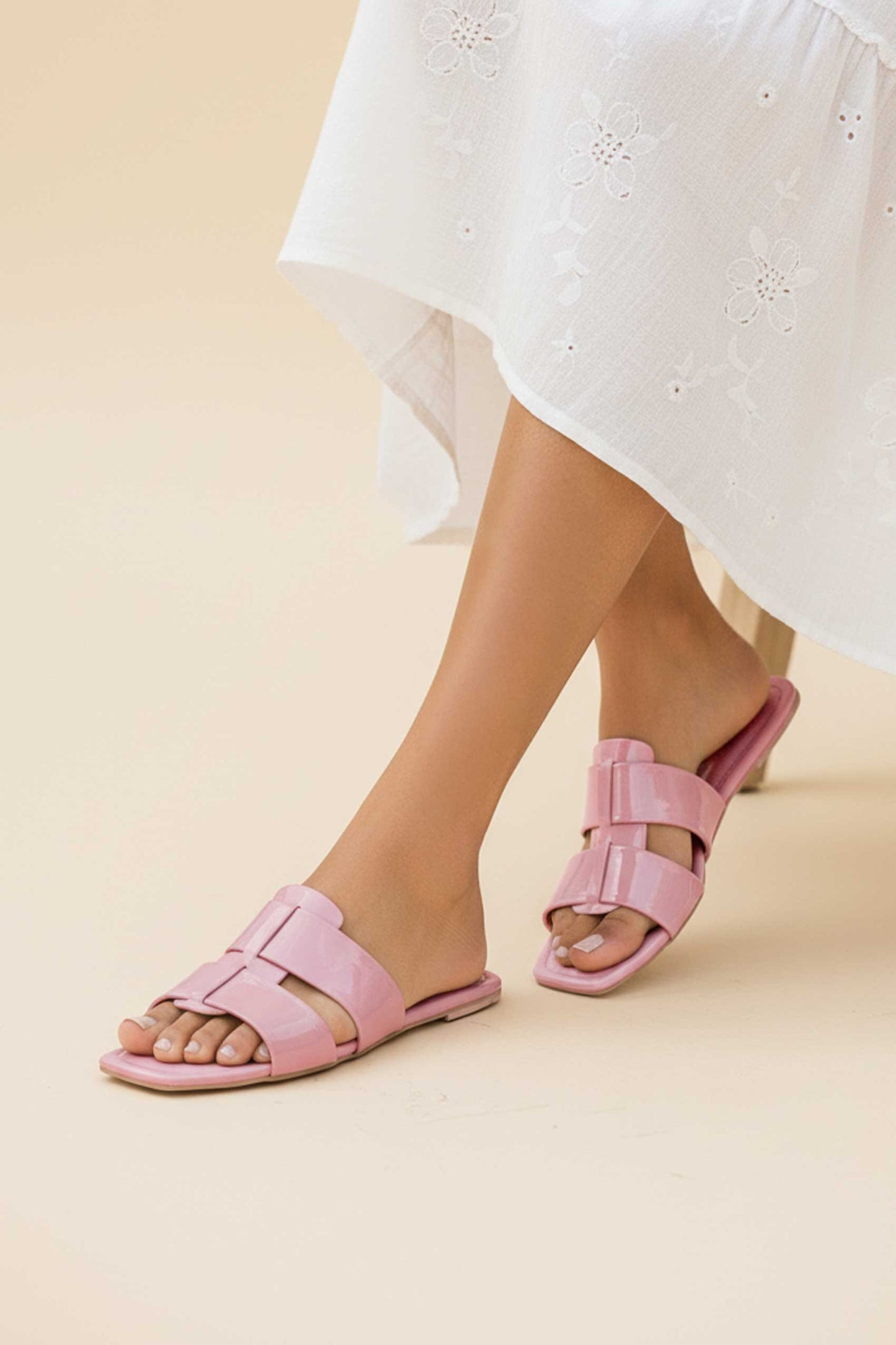 Stinly Women’s Patent Flat Chappal