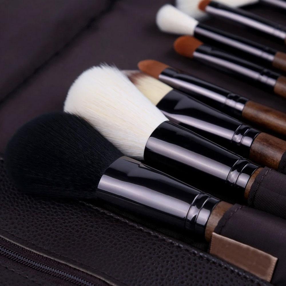 The Vanity Cosmetics Australia 15 Brush Kit With Leather Pouch
